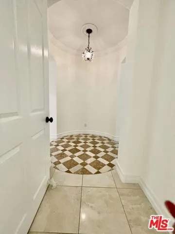 Primary suite entry