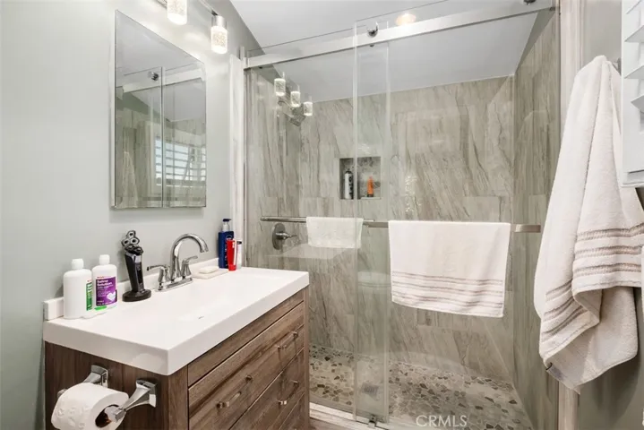 620 Cuprien Primary Bath