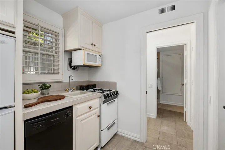 Kitchenette off of bonus room