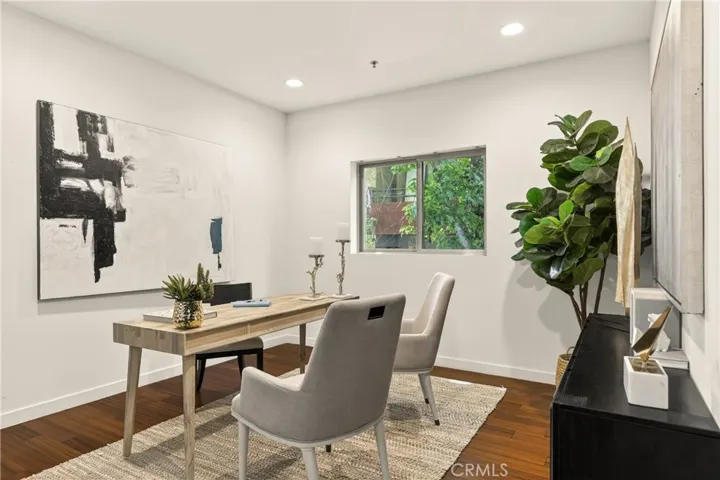 5016 Bakman, North Hollywood, California 91601