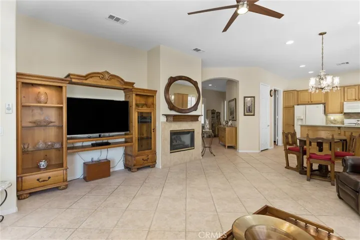 5025 Vintage Circle, Banning, California 92220