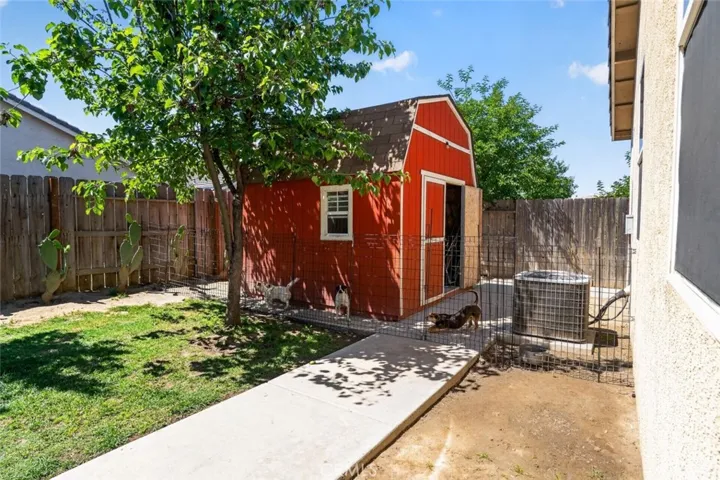 978 San Carlos Avenue, Madera, California 93637