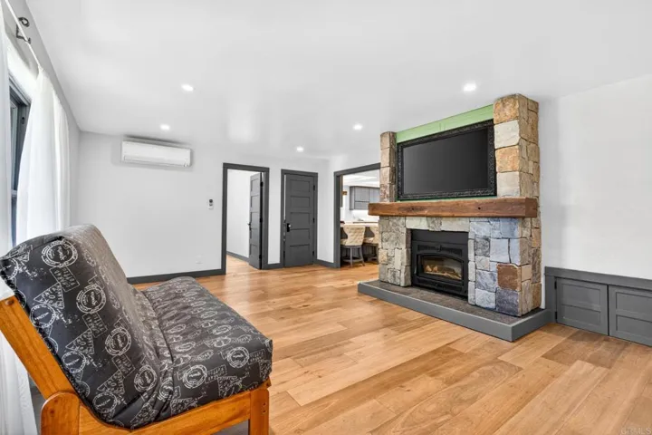 24167 Wildwood Glen Lane, Alpine, California 91901