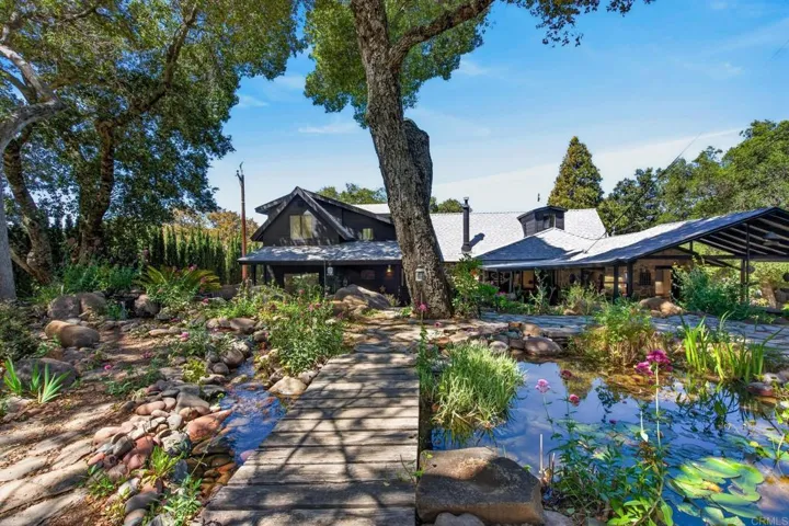 24167 Wildwood Glen Lane, Alpine, California 91901