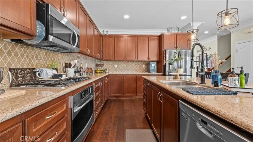 14979 Corvalis Court, Eastvale, California 92880