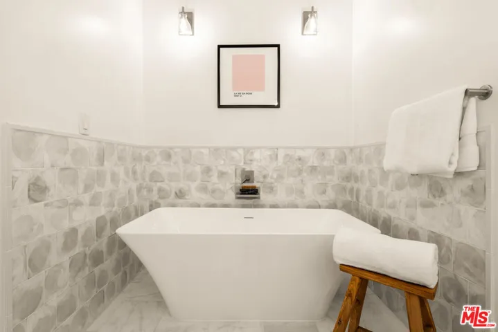 812 N Cleveland Street 1, Oceanside, California 92054