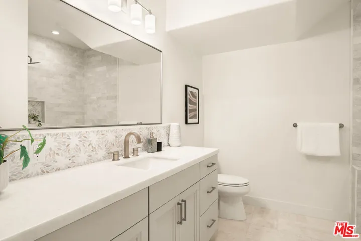 812 N Cleveland Street 1, Oceanside, California 92054