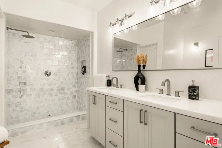 812 N Cleveland Street 1, Oceanside, California 92054