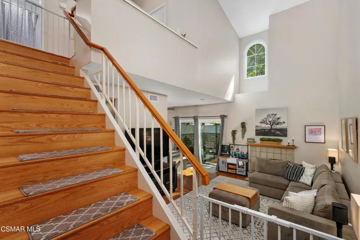 Entryway & Staircase