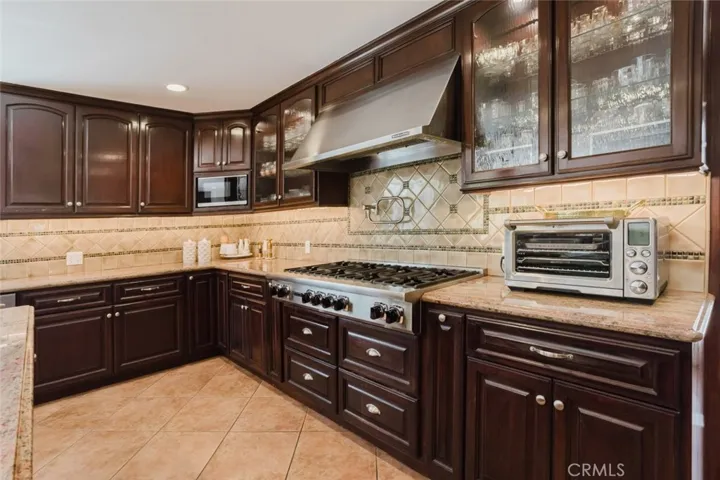 16858 Pineridge Drive, Granada Hills, California 91344