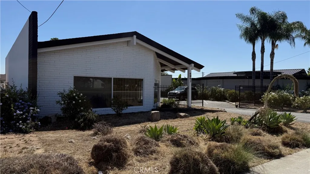 4943 La Sierra Avenue, Riverside, California 92505 — photo 4