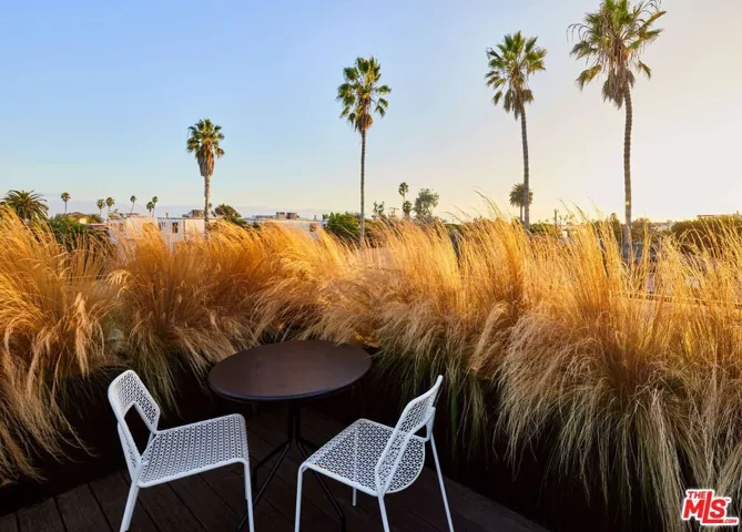 330 Rennie Avenue 1, Venice, California 90291