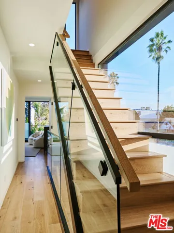 330 Rennie Avenue 1, Venice, California 90291