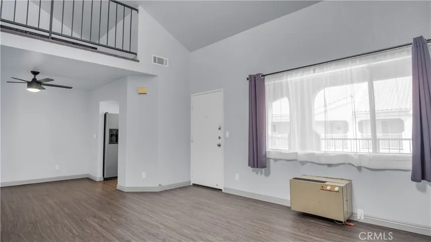 6100 Rugby Ave 313, Huntington Park, California 90255