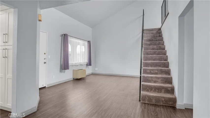 6100 Rugby Ave 313, Huntington Park, California 90255