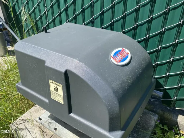 Electronic Gate