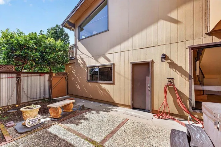 300 Columbia Street, Santa Cruz, California 95060