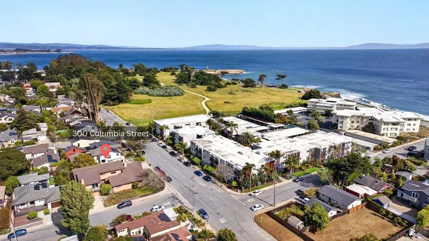 300 Columbia Street, Santa Cruz, California 95060