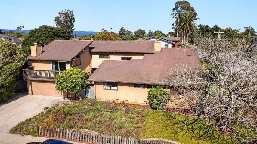 300 Columbia Street, Santa Cruz, California 95060