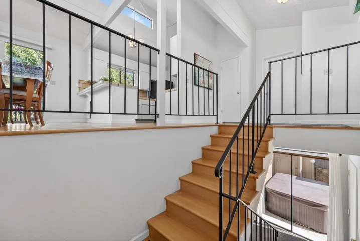 300 Columbia Street, Santa Cruz, California 95060