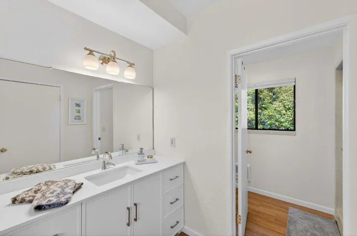 300 Columbia Street, Santa Cruz, California 95060