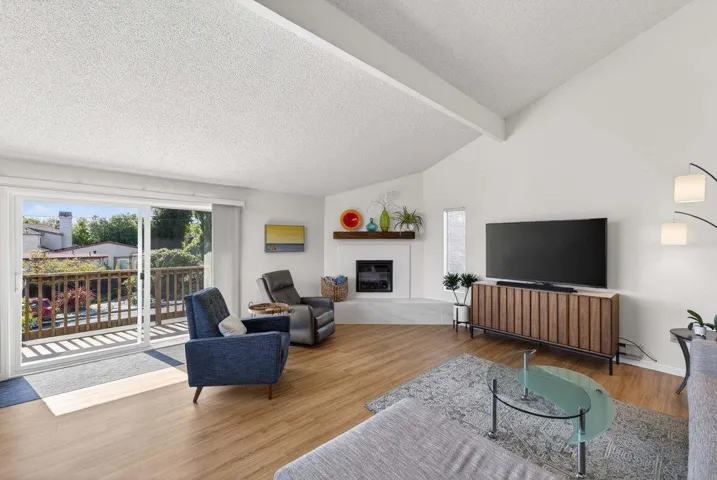 300 Columbia Street, Santa Cruz, California 95060