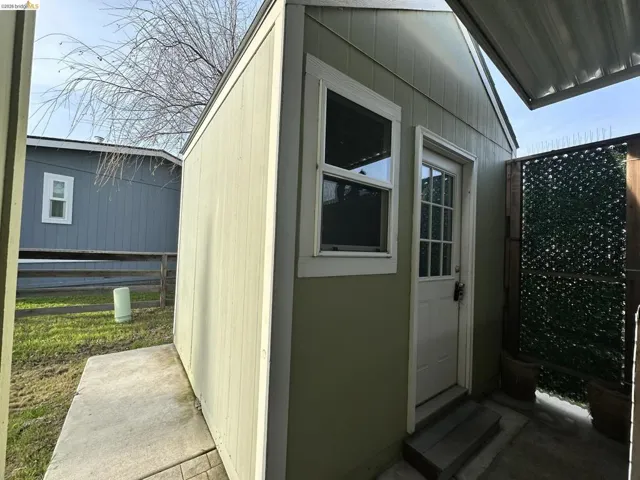 Shed