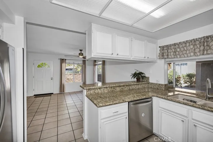 28114 Seco Canyon 156, Saugus, California 91390