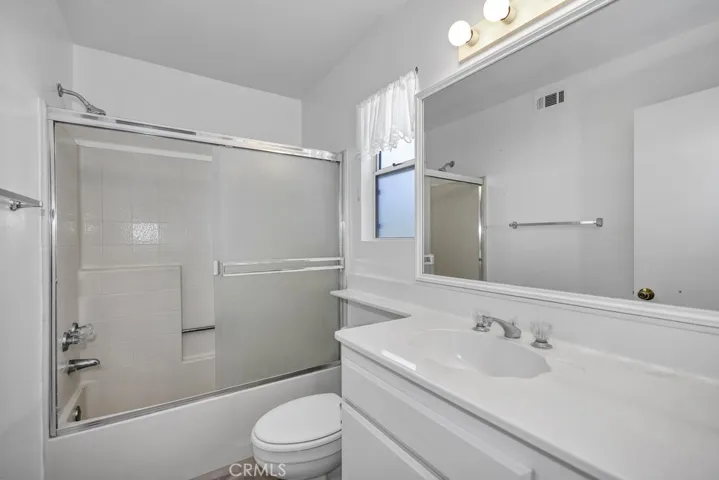 28114 Seco Canyon 156, Saugus, California 91390