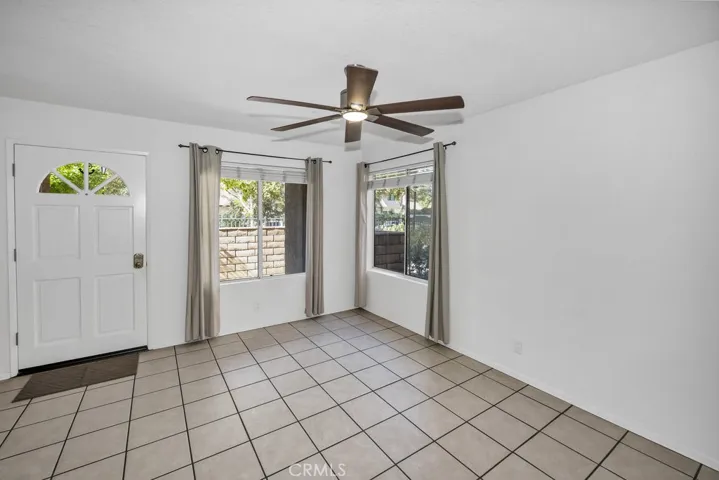 28114 Seco Canyon 156, Saugus, California 91390