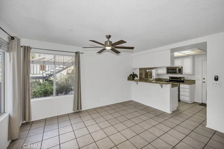 28114 Seco Canyon 156, Saugus, California 91390