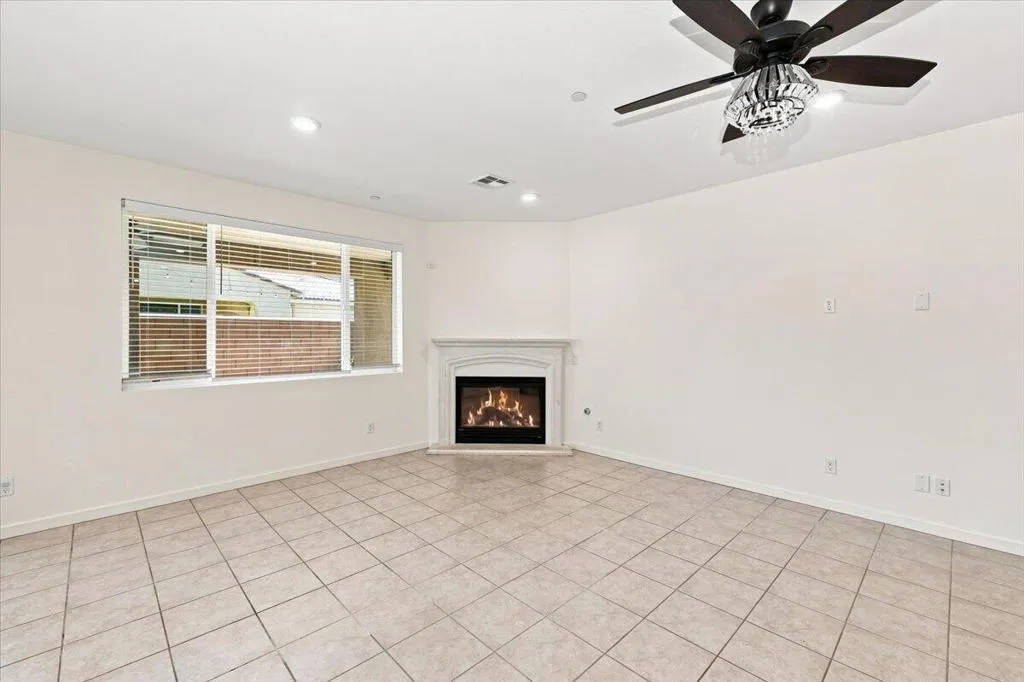 22-Family Room