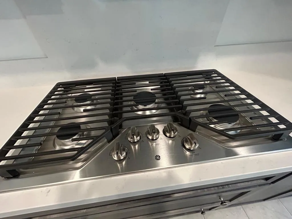5 burner cooktop