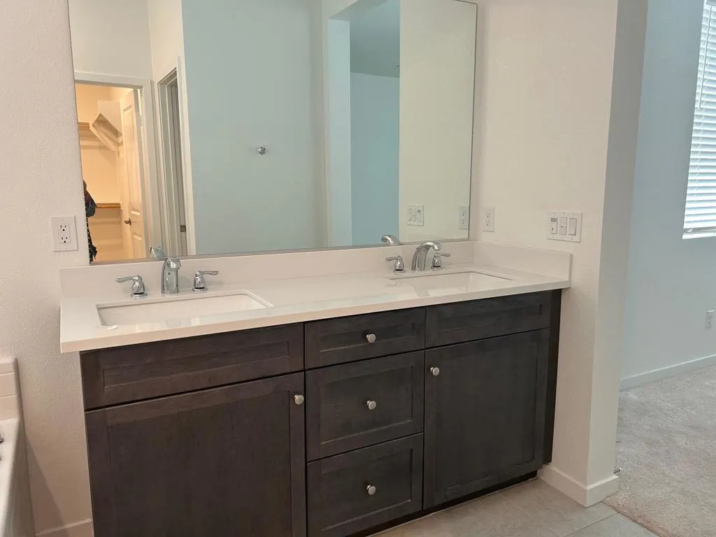 master bath dual sinks