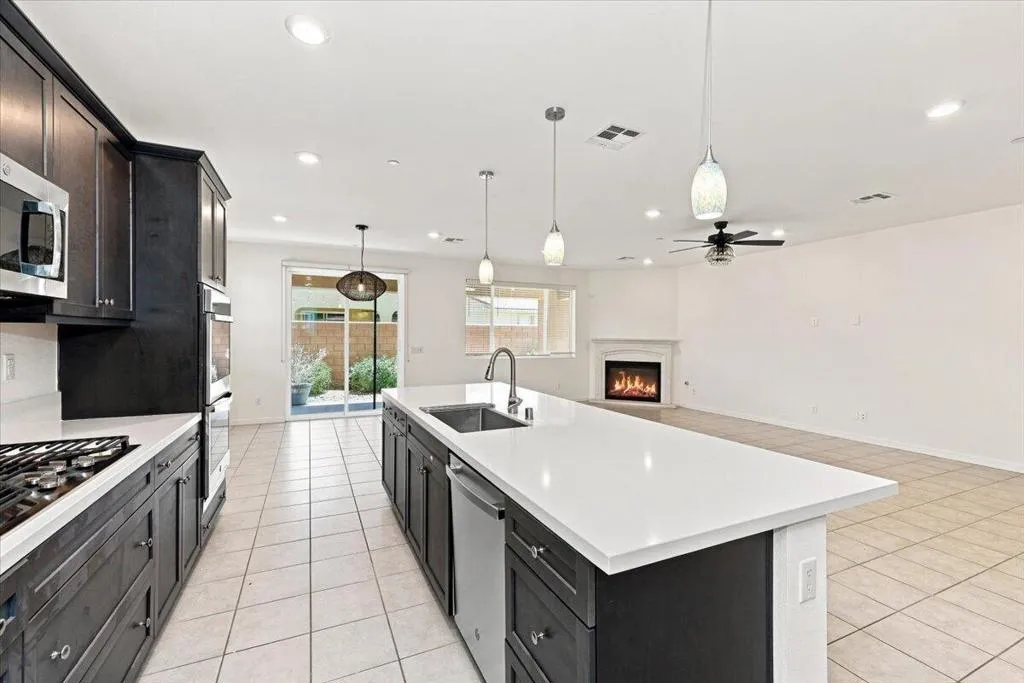 18-Kitchen