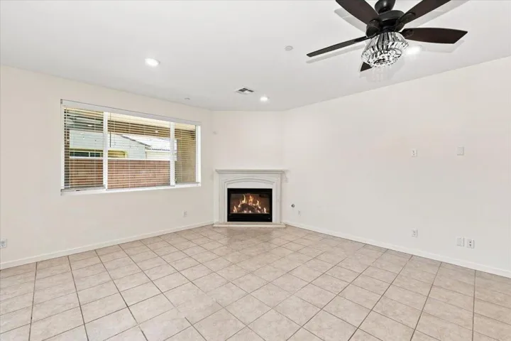 22-Family Room