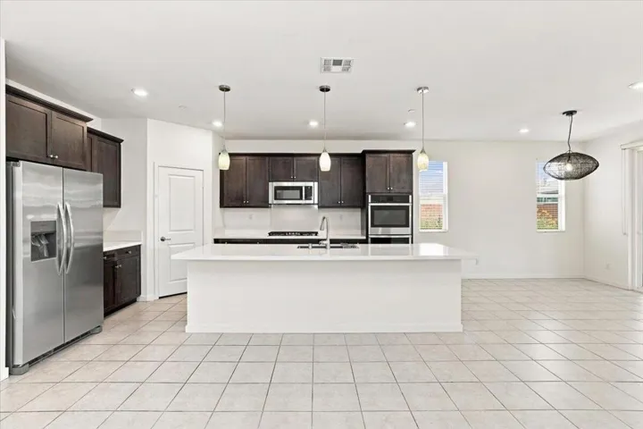 14-Kitchen