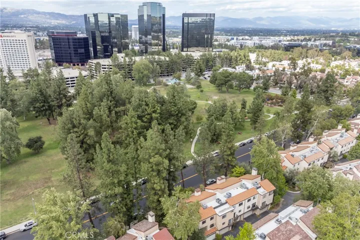 Warner Park, Warner Center