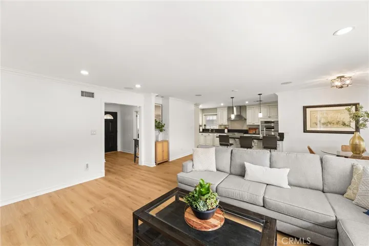 609 S Almirante, West Covina, California 91791