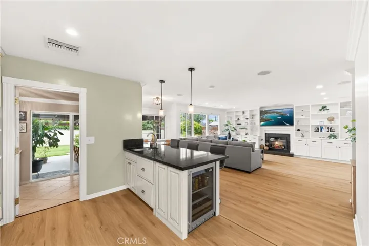 609 S Almirante, West Covina, California 91791