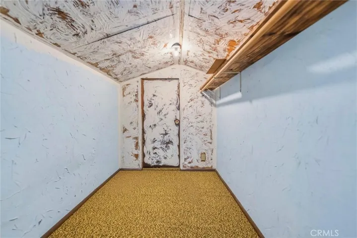 Walk in closet