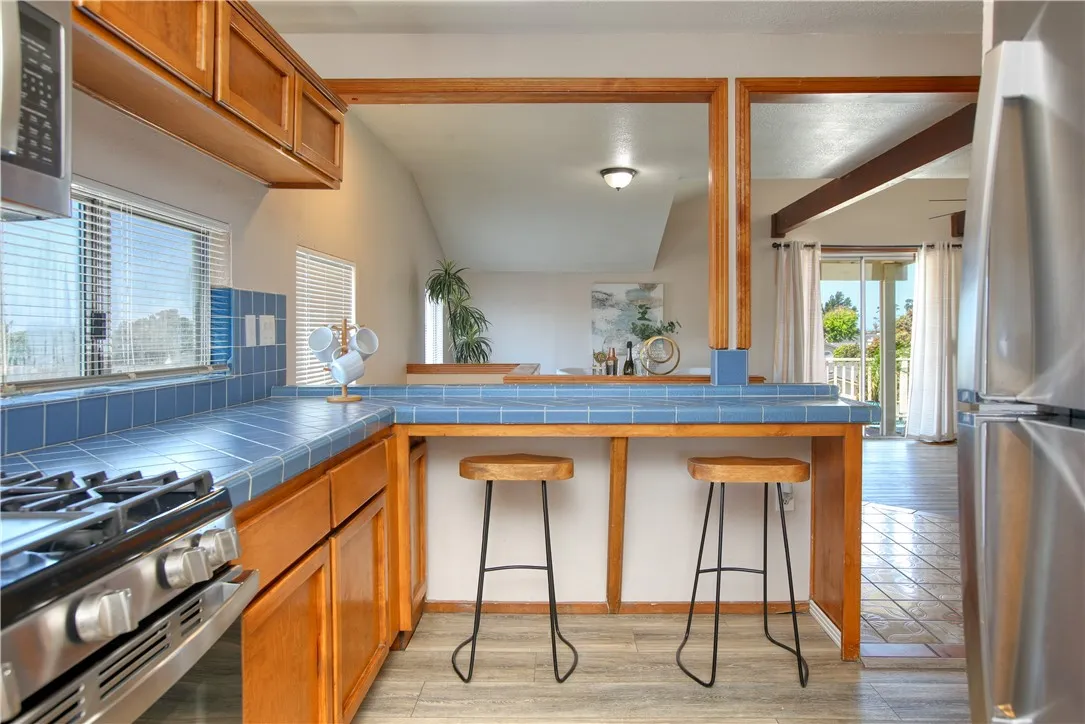 One bedroom unit has breakfast bar as well as a dining area