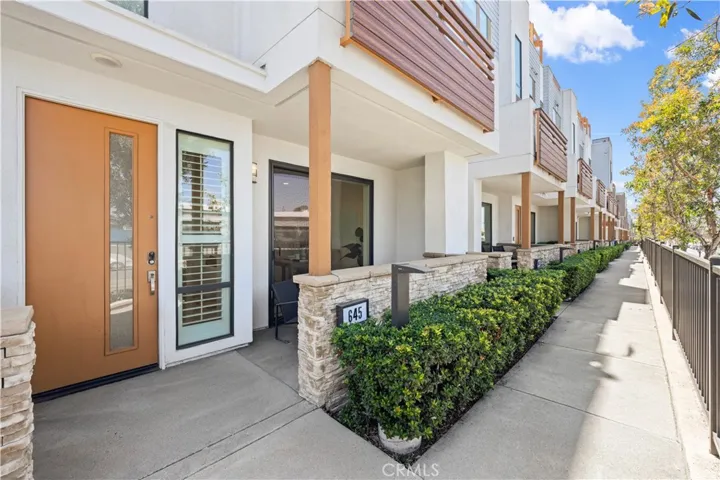 645 W 17th, Costa Mesa, California 92627