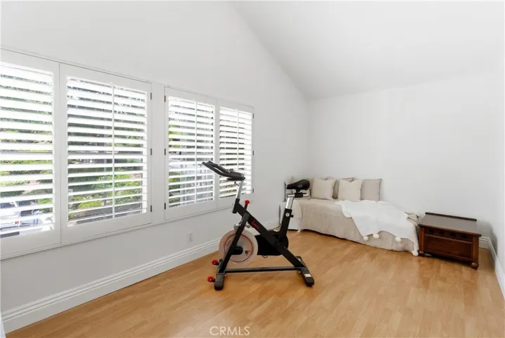 Upstairs bedroom.
