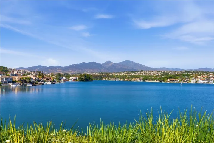 Lake Mission Viejo access with multiple amenities.