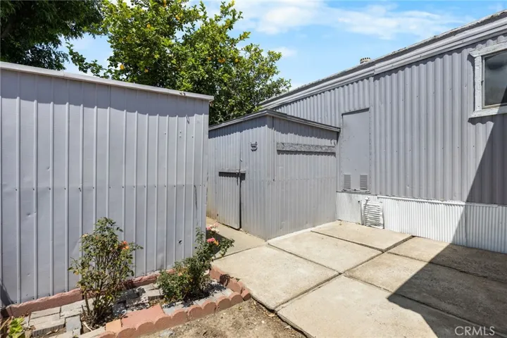  Shed and Washer and Dryer Areea