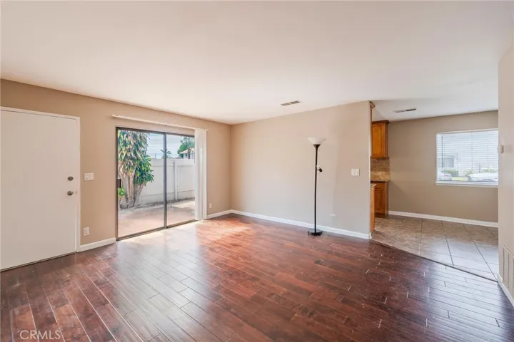 9552 Bickley 7, Huntington Beach, California 92646
