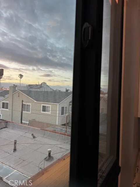 Back window - building is one of the tallest on Penninsula