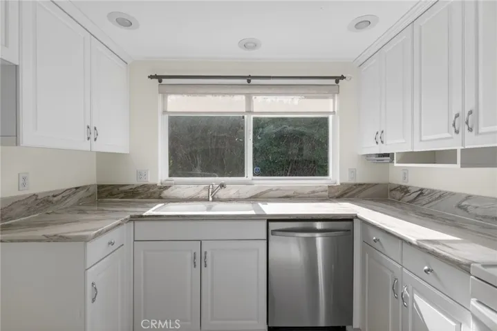 22155 De Berry Street, Grand Terrace, California 92324