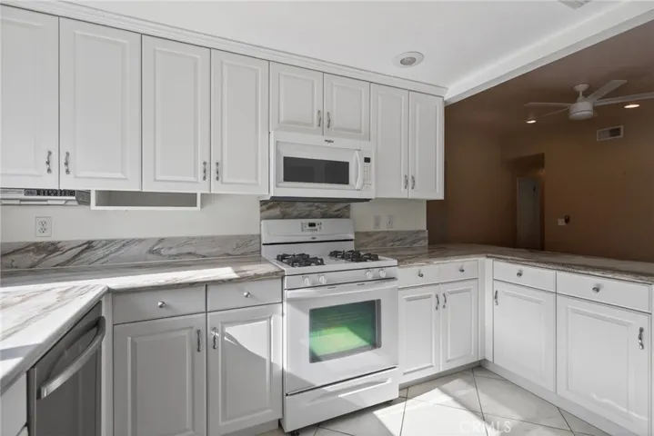 22155 De Berry Street, Grand Terrace, California 92324